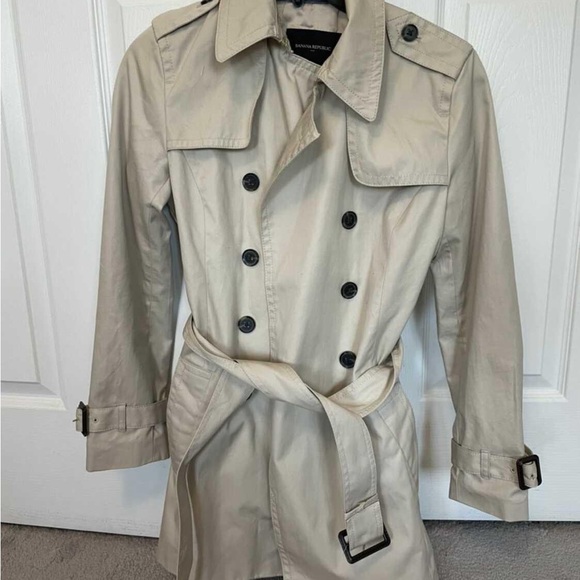 Trench Coat - Picture 1 of 2